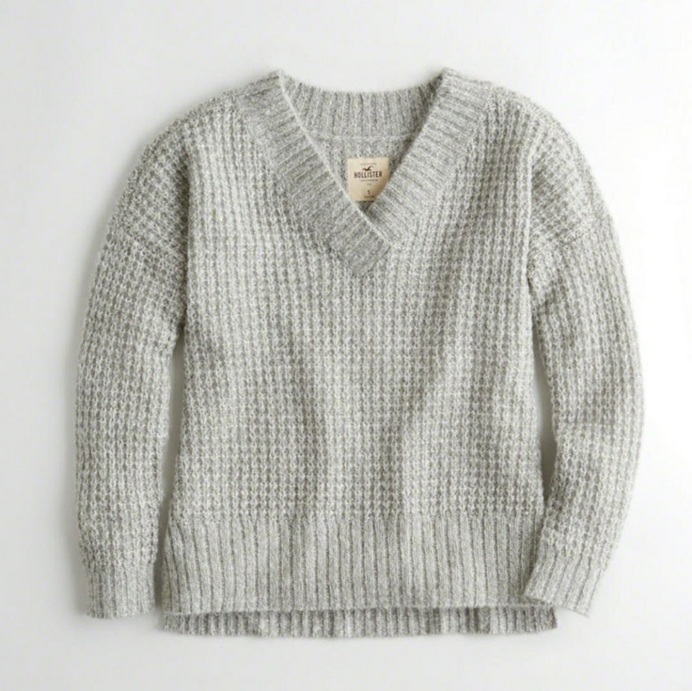 ⚠️LAST ONE⚠️NWT HOLLISTER OVERSIZED COZY SWEATER - Picture 5 of 6